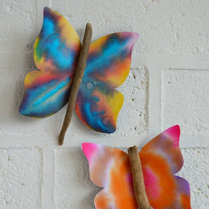 Groovy and Creative Tie and Dye Ideas for Kids