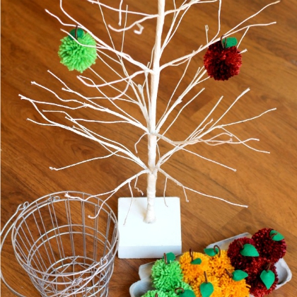 A Tree of Wool Apple Crafts