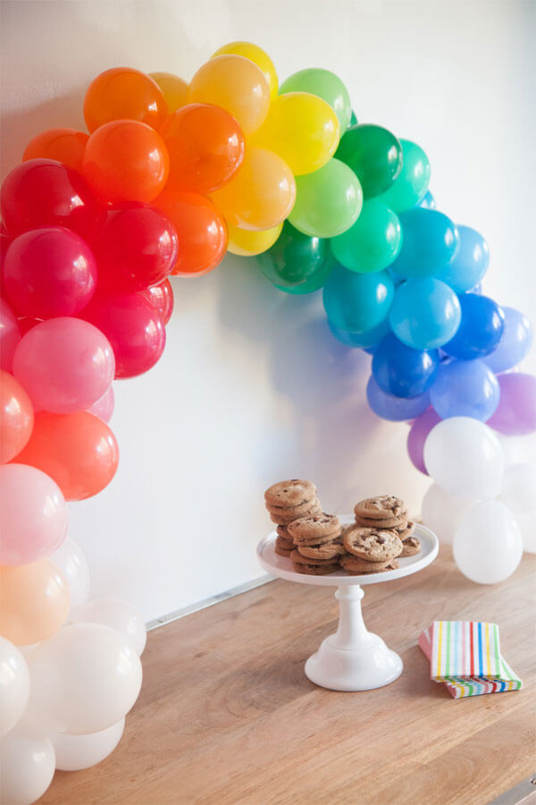 DIY Mini Balloon Rainbow Arch For Kids